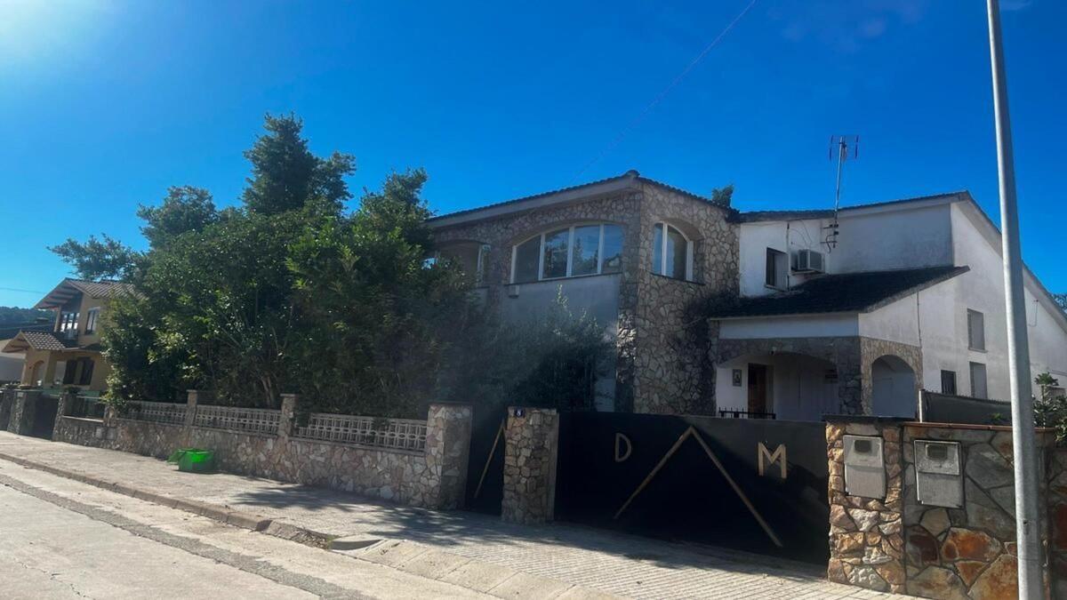 Sprzedaż niezależnego domku jednorodzinnego w  Casa o chalet en Calle Rossinyol, 8, Llinars del Vallès, Llinars del Vallès photo 2