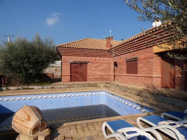 Chalet independiente en venta en Casa o chalet en Calle Enric Borràs, 1, Caldes de Montbui, Caldes de Montbui
 photo 3