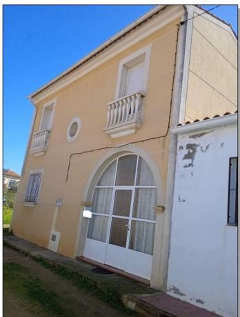 Chalet independiente en venta en Casa o chalet en Madroñera, Madroñera
 photo
