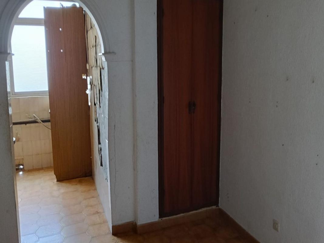 Продажа квартиры на Piso en Plaza Zahara, 7, Chapín - Campus Universitario - Navinco, Jerez de la Frontera, Херес-де-ла-Фронтера
photo 2