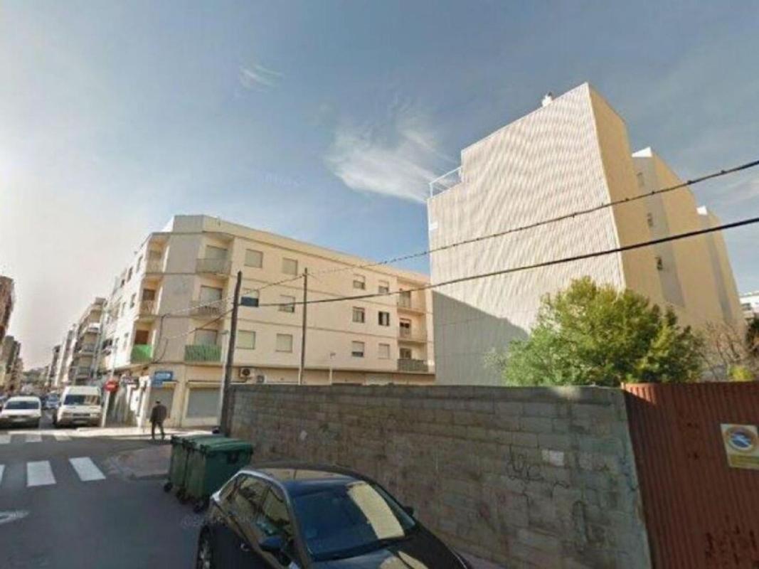 Sprzedaż mieszkania w Piso en Calle de Velázquez, 68, Zona Centro, Oropesa del Mar, Oropesa del Mar
photo 4