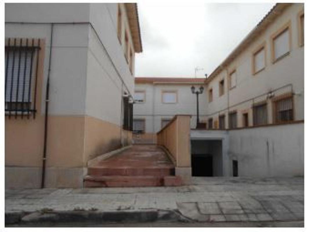 Sprzedaż niezależnego domku jednorodzinnego w Casa o chalet en Calle Sierra del Segura s/n, Herencia, Herencia photo 1