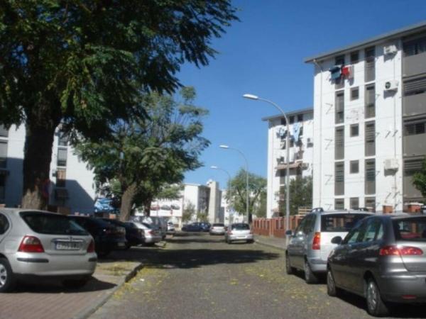 Продажа квартиры на Piso en Calle Motril, 18, Sector sur - Santa Cruz, Córdoba, Кórdoba
thumbnail 2