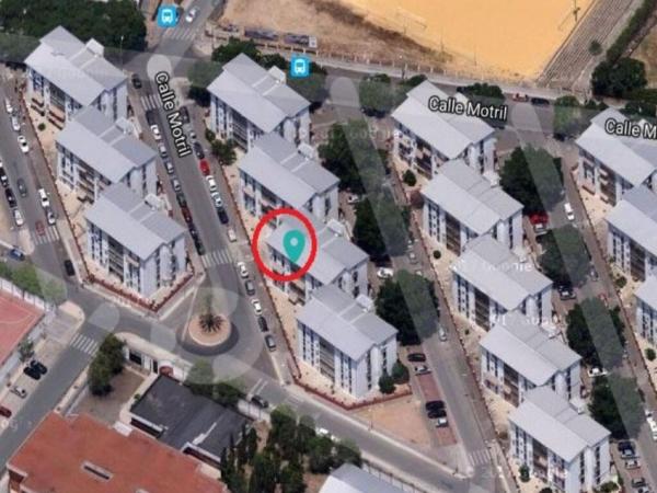 Продажа квартиры на Piso en Calle Motril, 18, Sector sur - Santa Cruz, Córdoba, Кórdoba
thumbnail 3