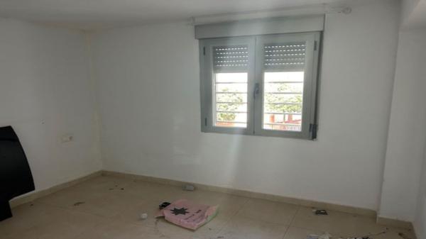 Продажа квартиры на Piso en Calle Marbella, 12, Sector sur - Santa Cruz, Córdoba, Кórdoba
thumbnail 3
