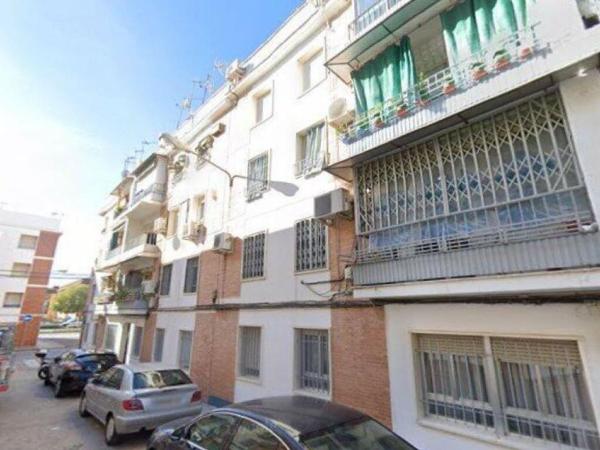 Продажа квартиры на Piso en Calle Llerena, 4, Carretera Trassierra - Colonia de la Paz, Córdoba, Кórdoba
thumbnail 3