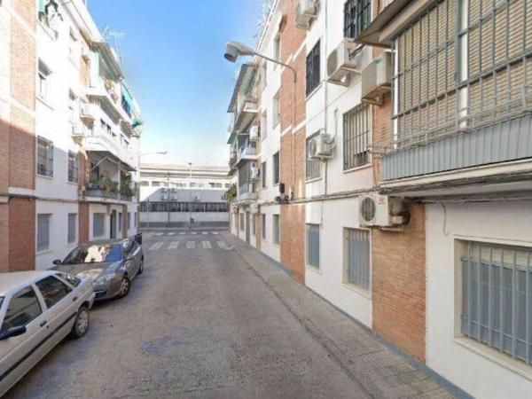 Продажа квартиры на Piso en Calle Llerena, 4, Carretera Trassierra - Colonia de la Paz, Córdoba, Кórdoba
 photo 4