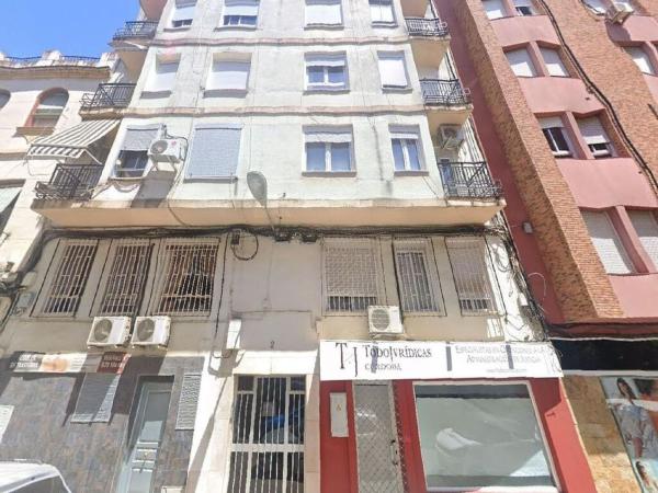 Продажа квартиры на Piso en Calle Magistral Seco de Herrera, 2, Ciudad Jardín, Córdoba, Кórdoba
photo 1