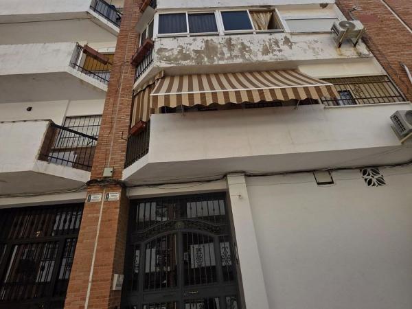 Продажа квартиры на Piso en Plaza Jesús Divino Obrero, 8, Campo de la Verdad, Córdoba, Кórdoba
photo 1