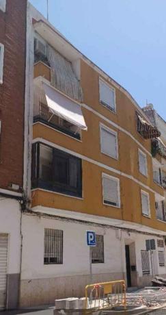 Продажа квартиры на Piso en Calle Luis Ponce de León s/n, Huerta de la Reina, Córdoba, Кórdoba
 photo