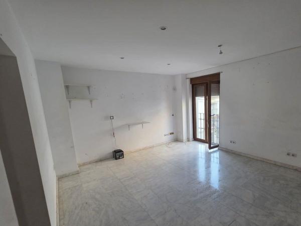 Продажа квартиры на Piso en Calle Rave, 17, Casco Histórico - Corredera - Ribera, Córdoba, Кórdoba
thumbnail 3