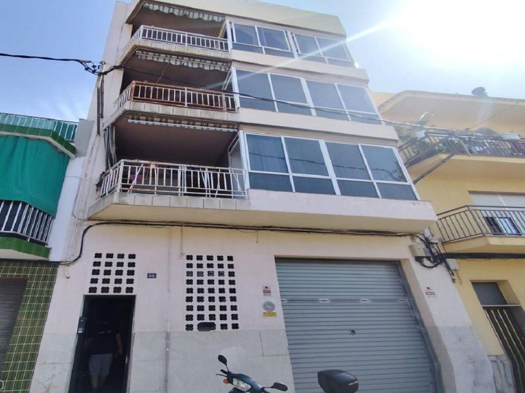Продажа квартиры на Piso en Calle Giralda, 38, Semicentre, Blanes, Бланес
photo 1