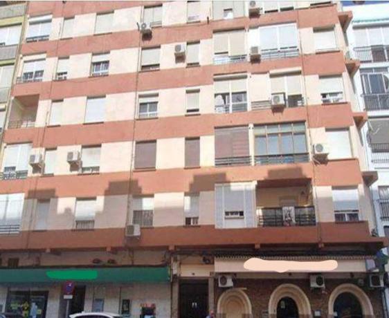Продажа квартиры на Piso en Avenida Adoratrices s/n, San Antonio, Huelva, Эльва
 photo
