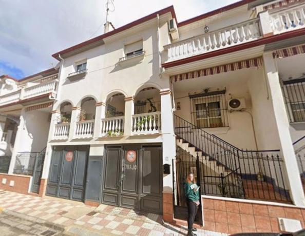 Chalet adosado en Calle Profesor Isabel García, Andújar photo 1