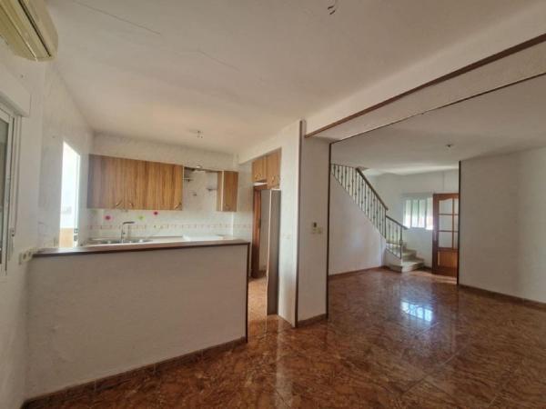 Chalet independiente en venta en Casa o chalet en La Carolina, La Carolina
photo 1