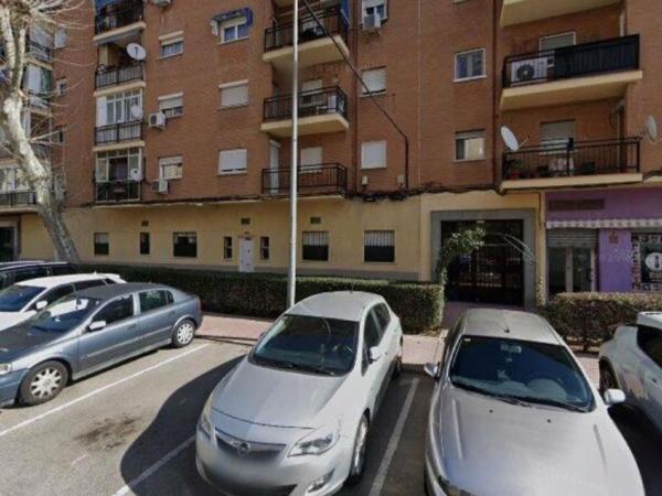 Venta de piso en Piso en Plaza del Jazmín, 2, Reyes Católicos, Alcalá de Henares, Alcalá de Henares
 photo 2