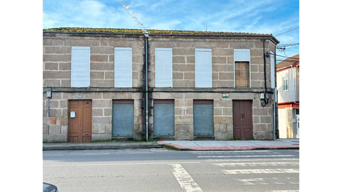 Venta de piso en Piso en Calle de Ourense, 53, Verin, Verin
photo 1