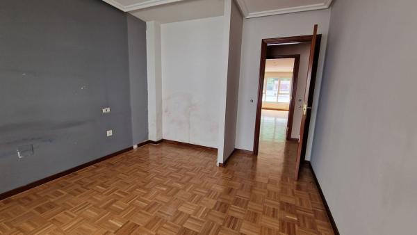 Продажа квартиры на Piso en San Martín del Rey Aurelio, Сан-Мартин-дель-Рей-Аурелио
 photo 4