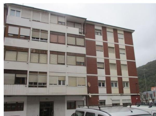 Продажа квартиры на Piso en Calle Baldomero Villegas s/n, Santoña, Сантоña
 photo