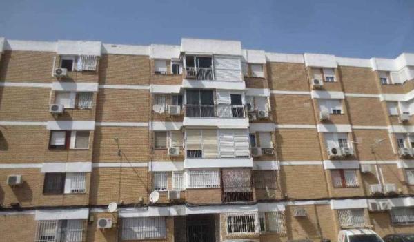 Продажа квартиры на Piso en Calle Puerto de Viella s/n, Rochelambert, Sevilla, Севилья
 photo