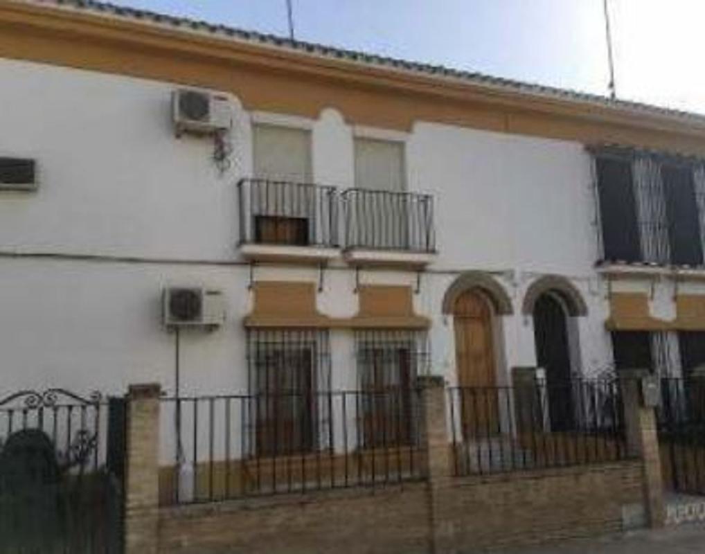 Propiedades en venta y alquiler en España photo 1