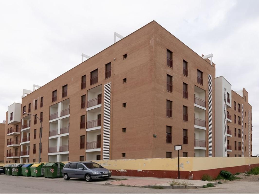 Venta de piso en Piso en Zona Entrada - Gasolineras, Ocaña, Ocaña
photo 1