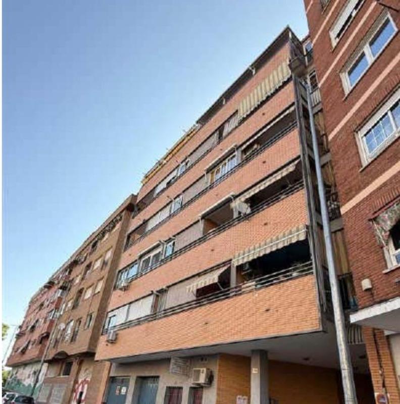 Sprzedaż mieszkania w Piso en Carretera Cervera s/n, El Pilar - La Estación, Talavera de la Reina, Talavera de la Reina
photo 1