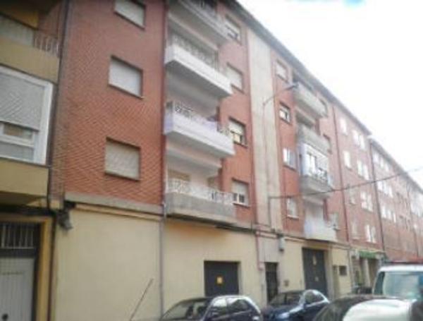Продажа квартиры на Piso en Calle Regimiento de Toledo s/n, Ensanche, Zamora, Замора
 photo