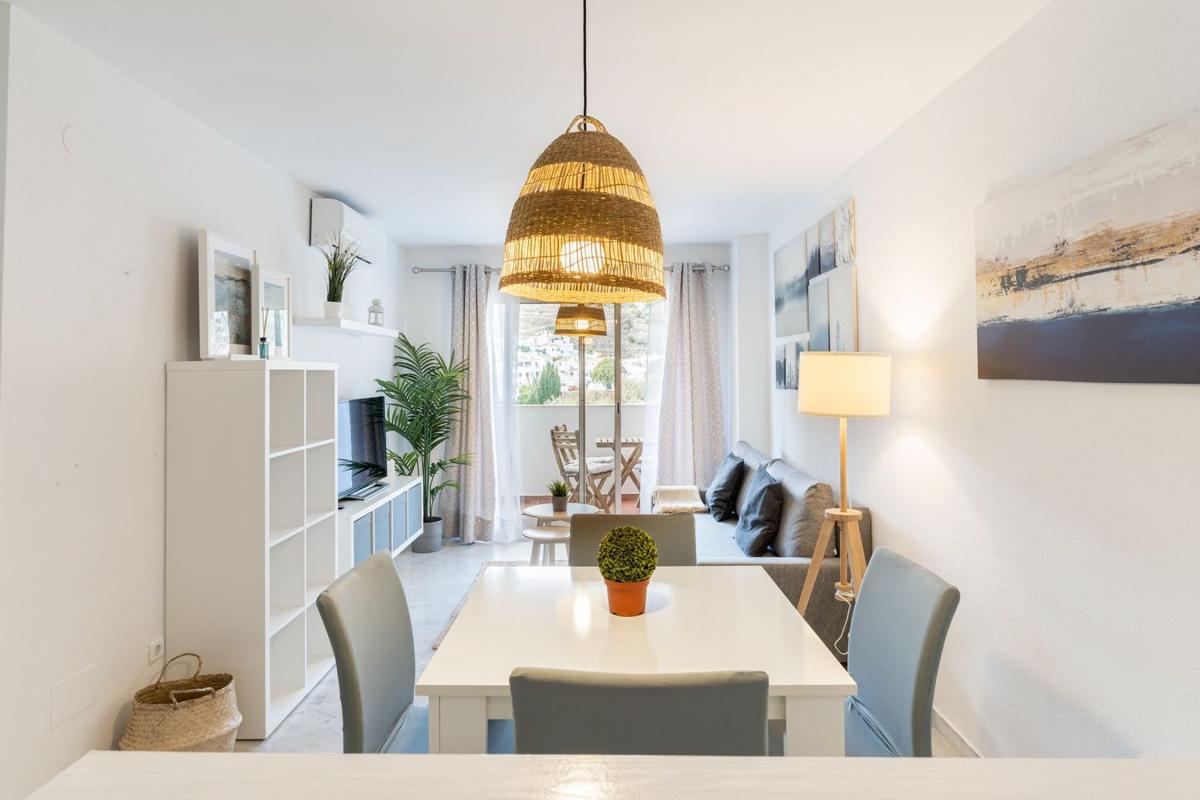 Venta de piso en Piso en Calle Poseidón, 5, Nueva Torrequebrada, Benalmádena, Benalmádena
photo 4
