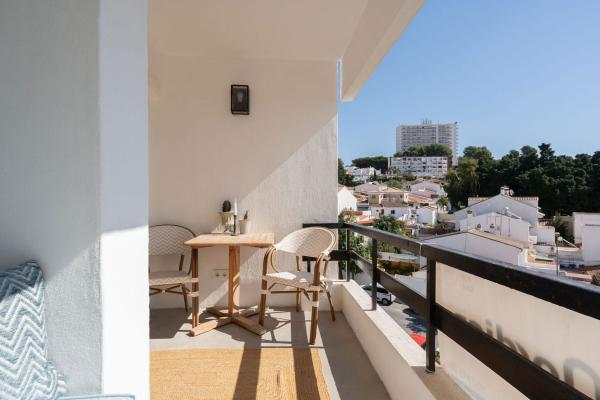Venta de piso en Piso en Rodeo Alto-Guadaiza-La Campana, Marbella, Marbella
 photo 4