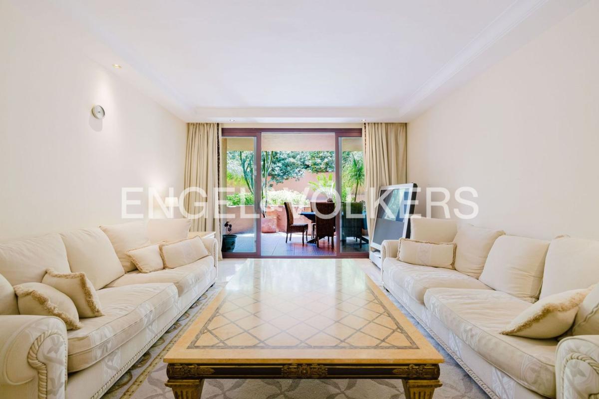 Venta de piso en Piso en Carretera de Cádiz, Kempinski, Estepona, Estepona
 photo 4
