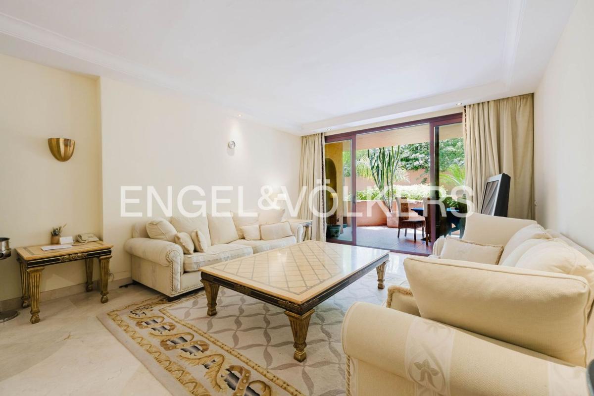 Venta de piso en Piso en Carretera de Cádiz, Kempinski, Estepona, Estepona
 photo 5