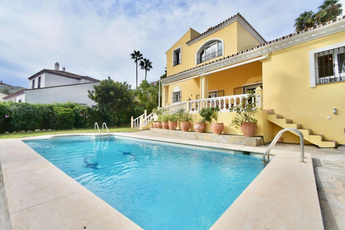 Properties for sale and rent in Spain photo 2