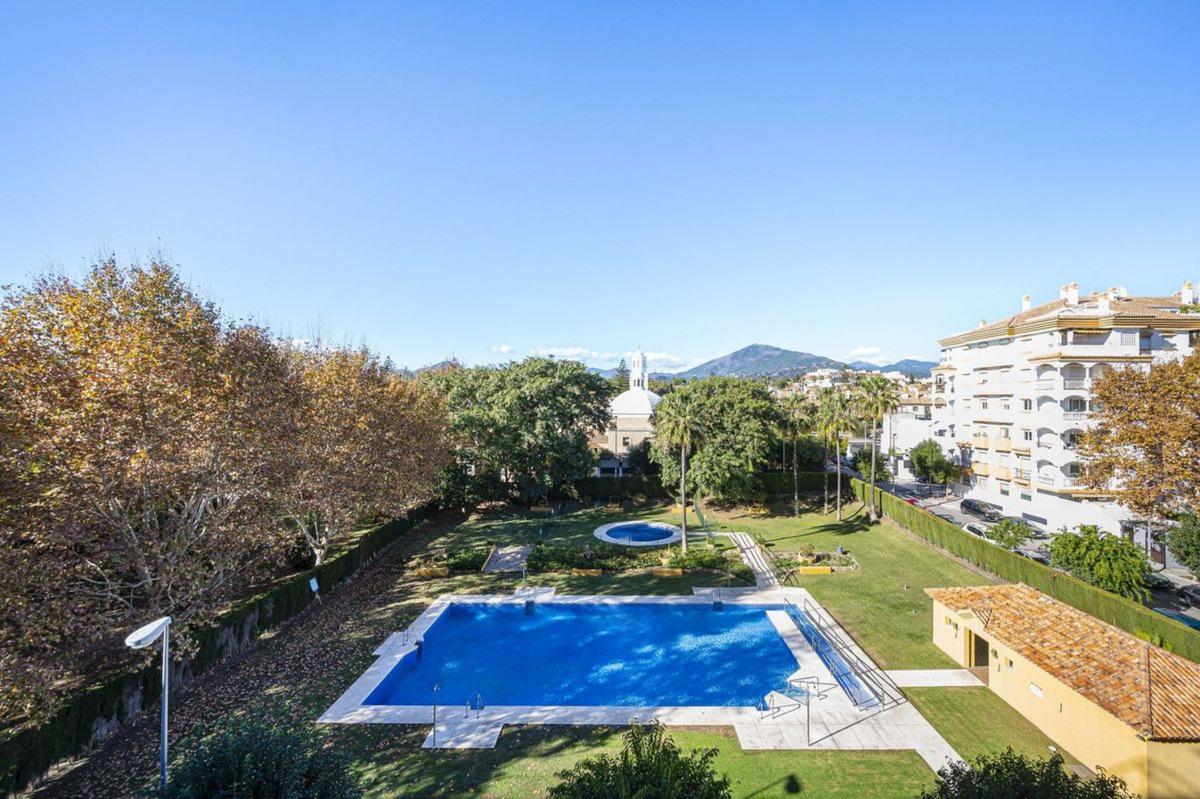 Venta de piso en Piso en Calle Cuenca, San Pedro Pueblo, Marbella, Marbella
 photo 3