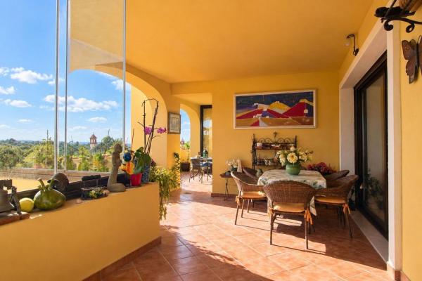 Sale of flat in Piso en Calle Segismundo Moret, Valle Romano Golf, Estepona, Estepona
thumbnail 2