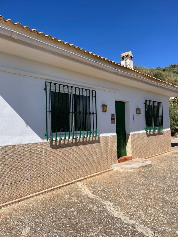 Propiedades en venta y alquiler en España photo 2