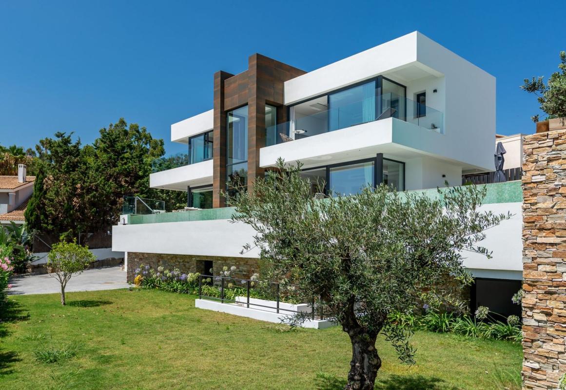 Properties for sale and rent in Spain photo 5