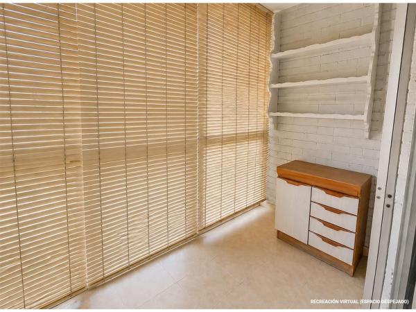 Sale of flat in Piso en La Trinidad, Málaga, Málaga
thumbnail 2
