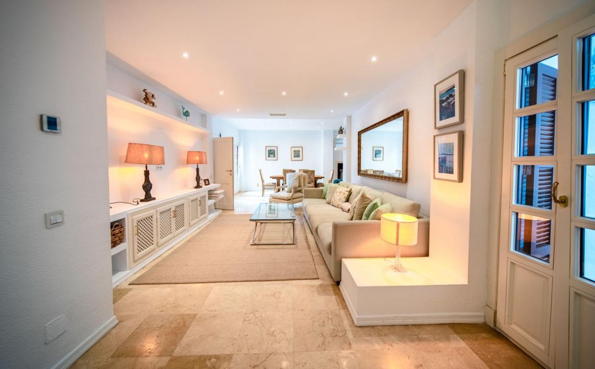 Продажа квартиры на Piso en Lomas de Marbella Club, Marbella, Марбелла
 photo 3