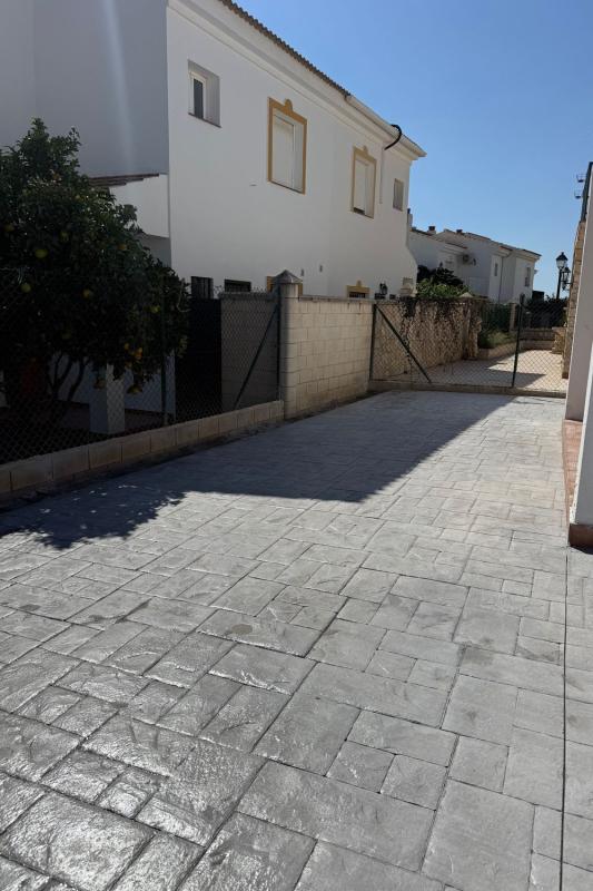 Propiedades en venta y alquiler en España photo 4