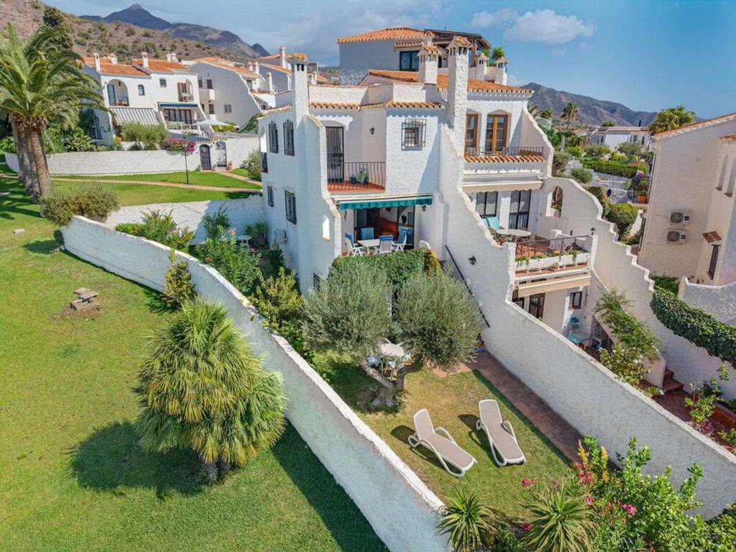 Properties for sale and rent in Spain photo 1