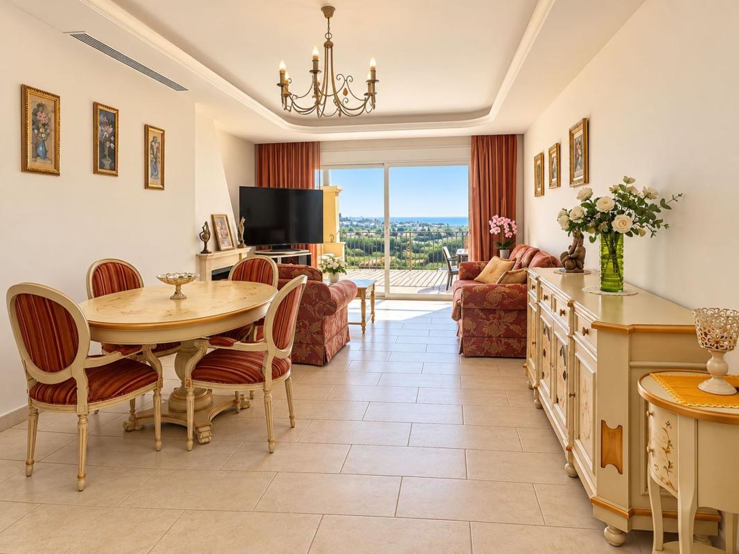 Venta de duplex en Dúplex en Puerto Del Almendro, Los Arqueros-Puerto del Almendro, Benahavís, Benahavís photo 4