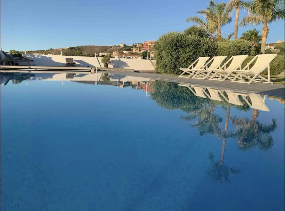 Properties for sale and rent in Spain photo 3