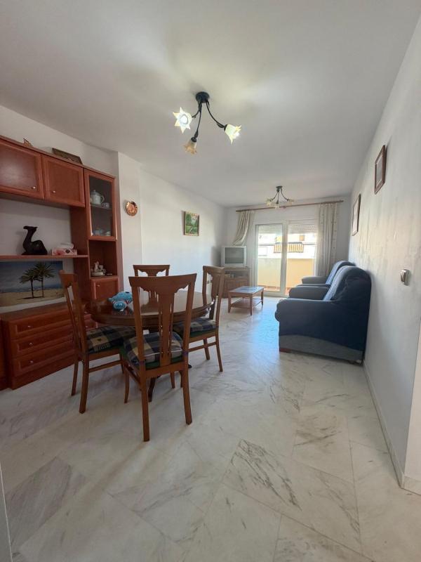 Venta de piso en Piso en Huerta Nueva, Estepona, Estepona
 photo 3