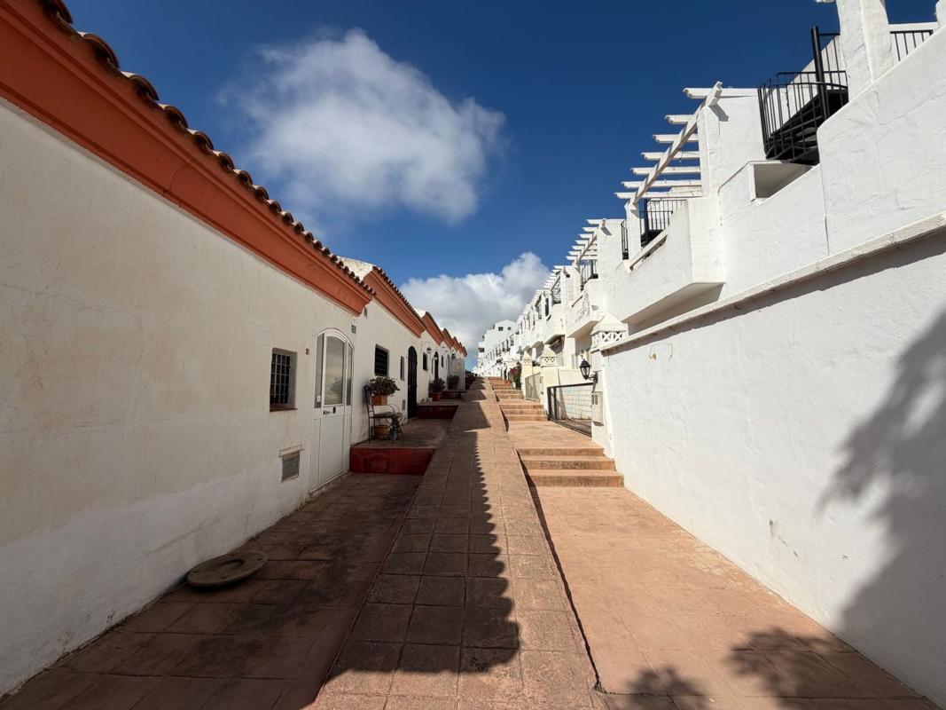 Properties for sale and rent in Spain photo 4