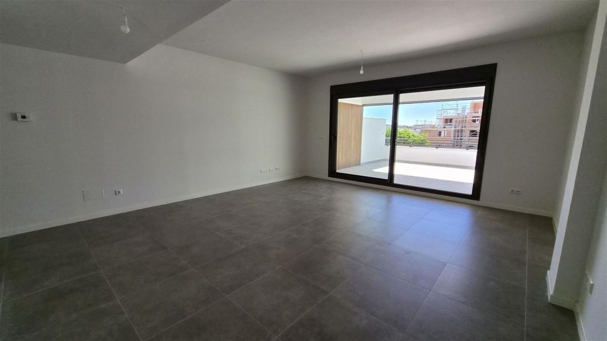 Venta de piso en Piso en Calle Parque Central, Parque Central, Estepona, Estepona
 photo 3