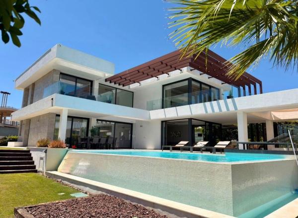 Casa o chalet independiente en Calle Parque Central, Parque Central, Estepona photo 1