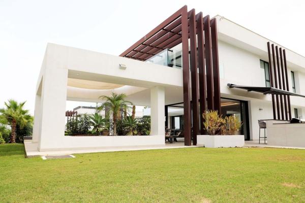Casa o chalet independiente en Calle Parque Central, Parque Central, Estepona thumbnail 2