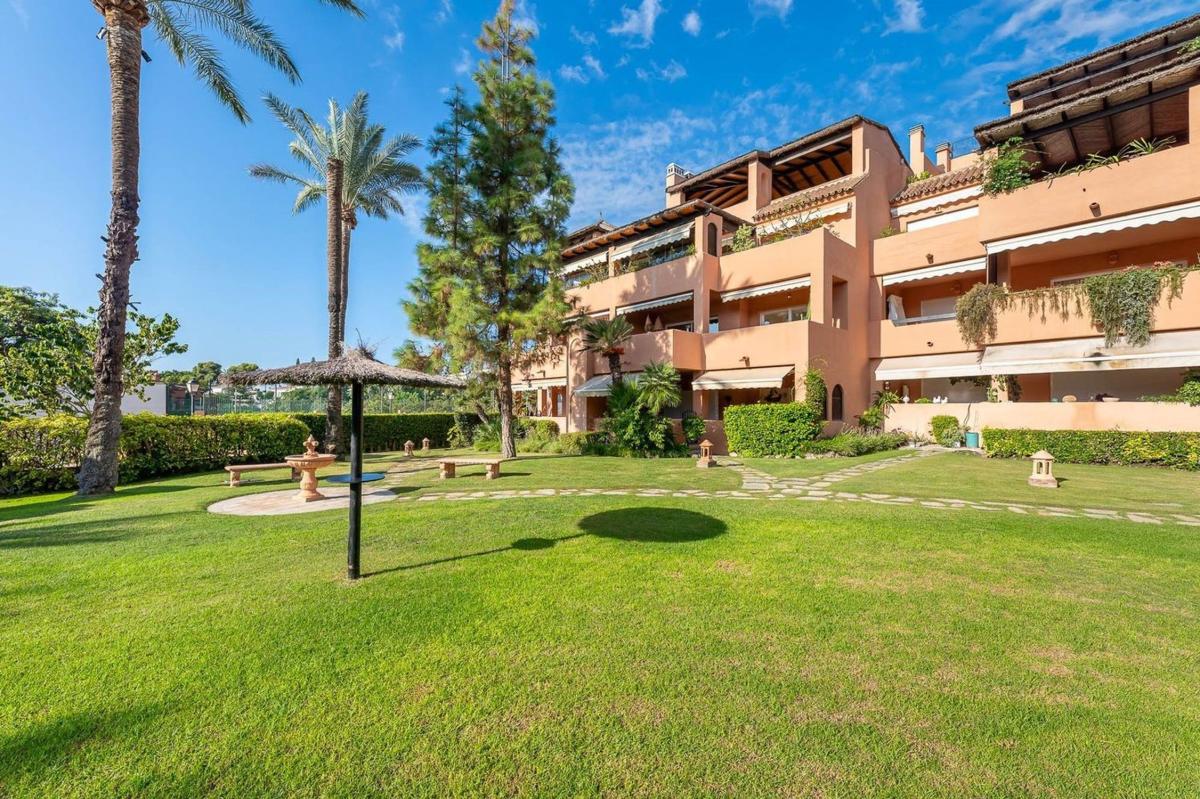 Продажа квартиры на Piso en Calle 4 a, Guadalmina Baja, Marbella, Марбелла
photo 2