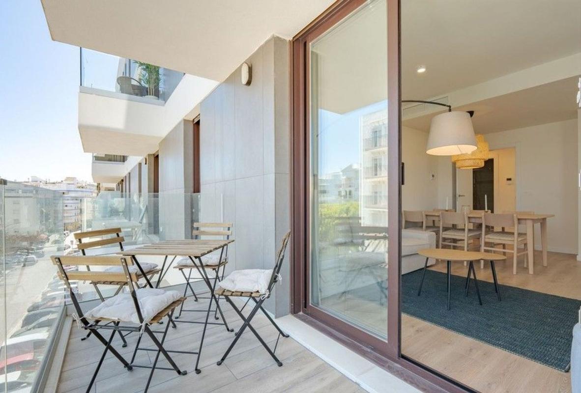 Venta de piso en Piso en Puerto de Estepona, Estepona, Estepona
photo 2